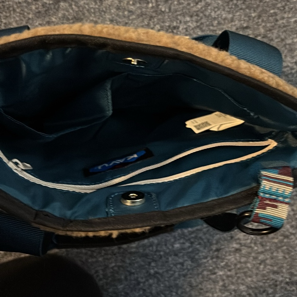 Kavu Brimley Bag - Picture 5 of 10